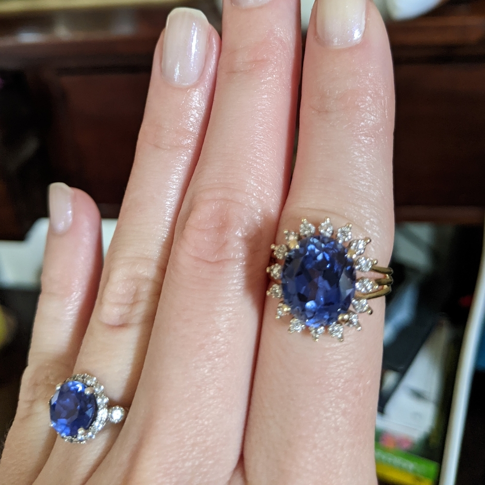 Huge lab sapphire 10k yellow gold ring 6.75-7
